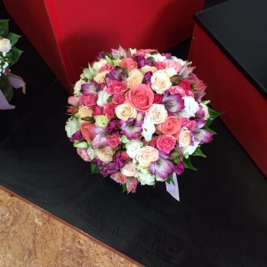 Заказывайте только свежие цветы, ведь букет невесты должны радовать глаз целый день.